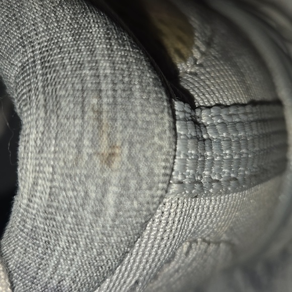 New Balance Women's Fresh Foam Arishi Running Shoes Gray/White/Tan Size 7.5 - Picture 12 of 12